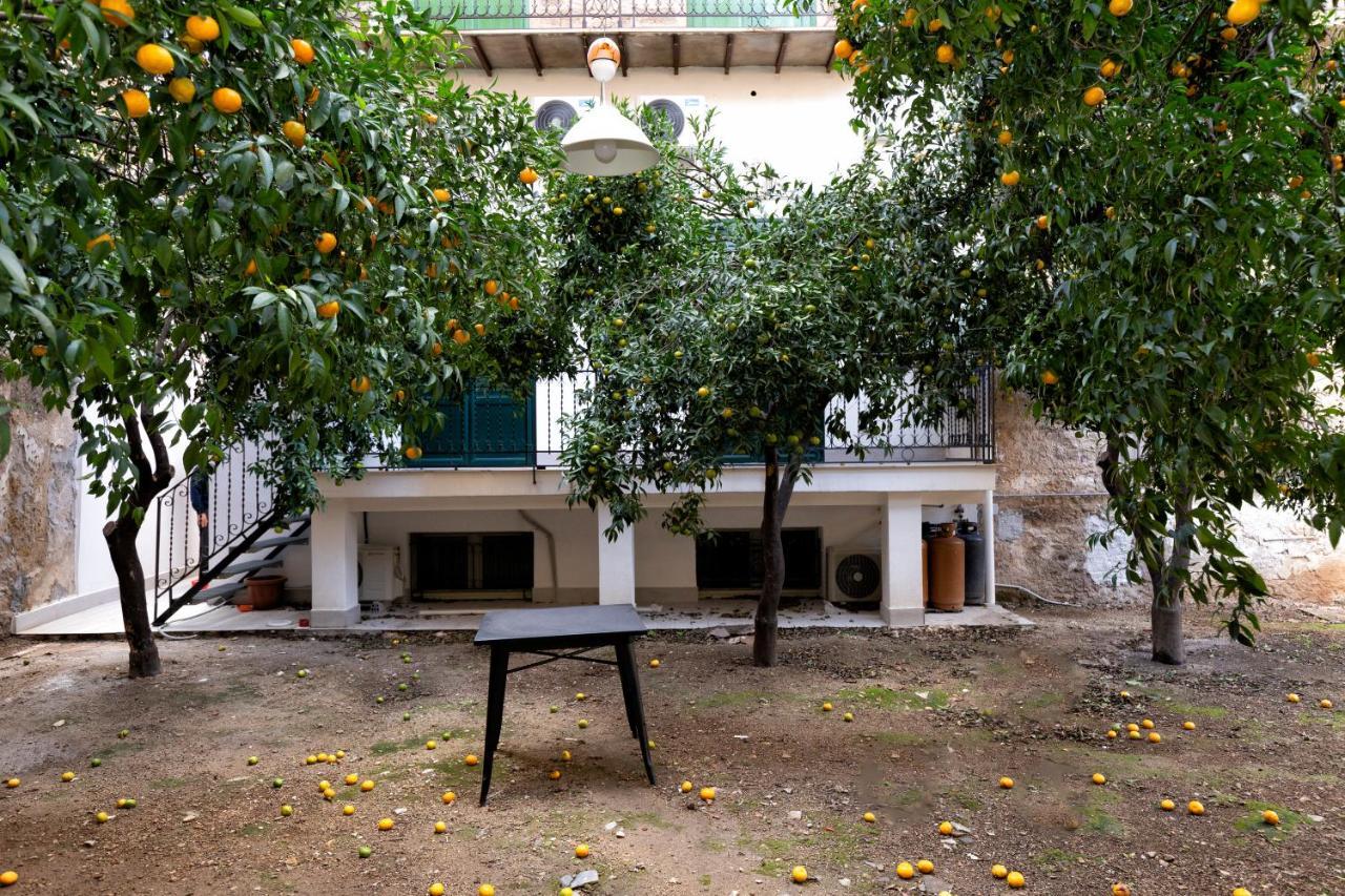 Garden House: Apartments And Rooms For Holidays パレルモ エクステリア 写真