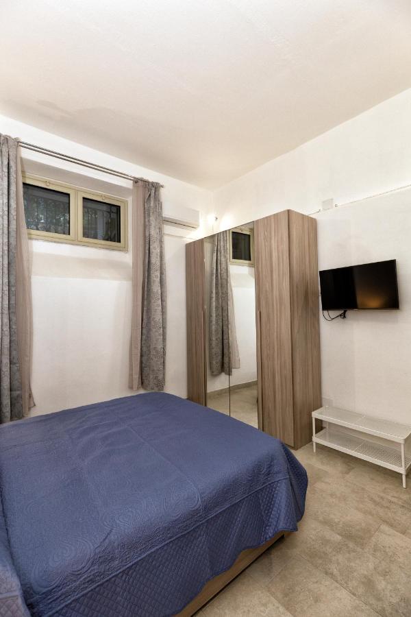 Garden House: Apartments And Rooms For Holidays パレルモ エクステリア 写真